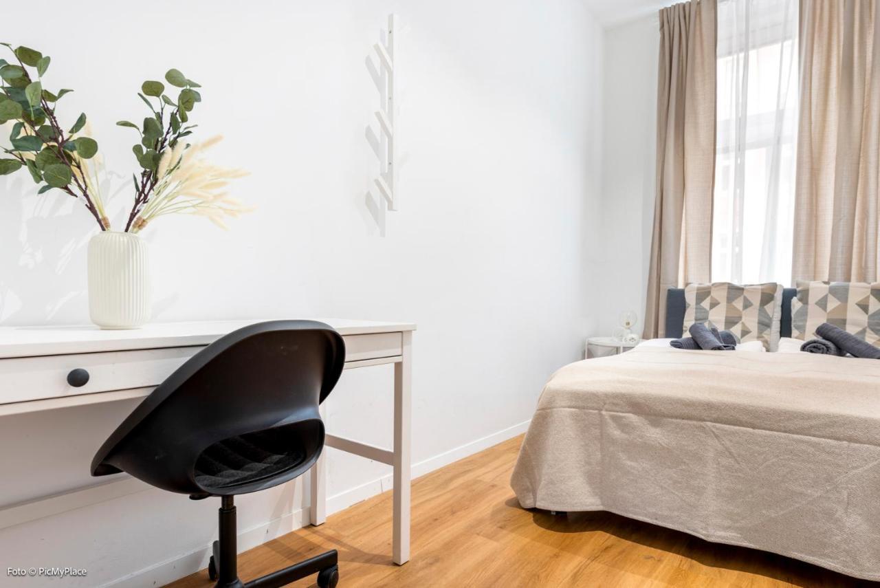 Nice Central City Room Wien